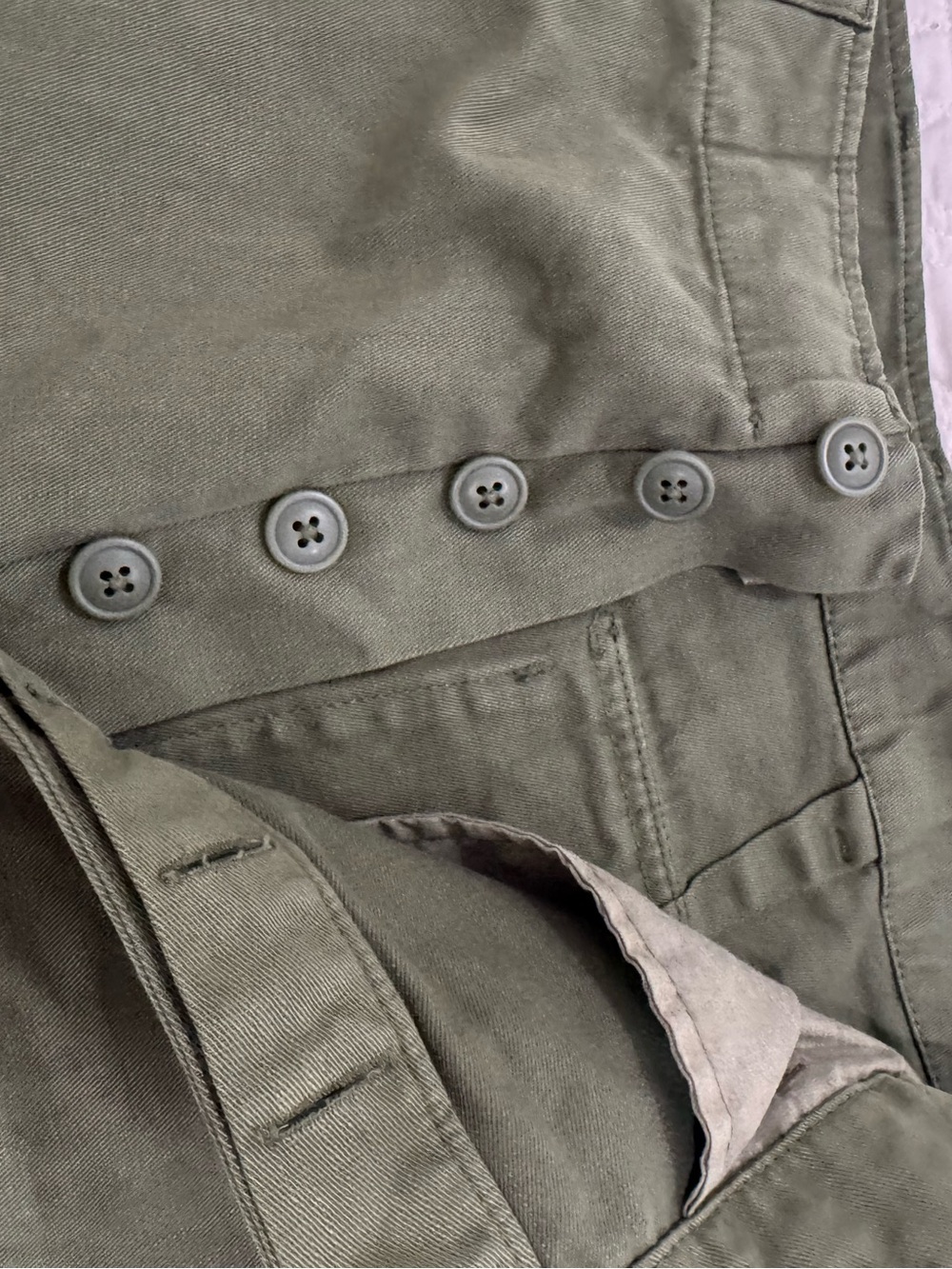 Universal Thread Women’s Olive Green Cargo Pants Size 8 Wide Leg Long Pants - Picture 8 of 10